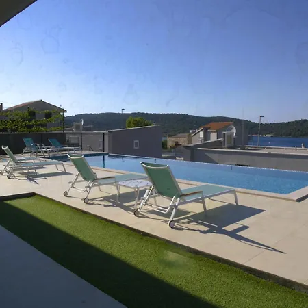 Luxury Blue Villa Vis