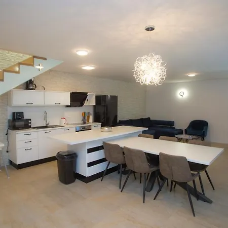 ヴィラ Luxury Blue *