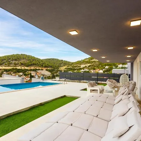 Luxury Blue 别墅 *