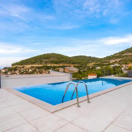 ヴィラ Luxury Blue