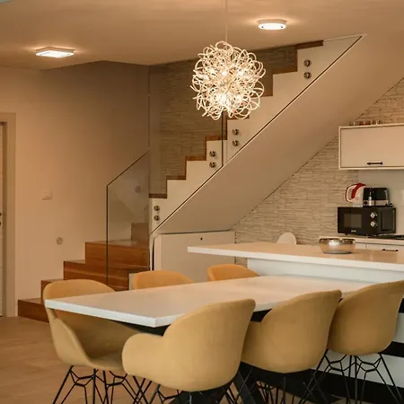 Luxury Blue فيلة *