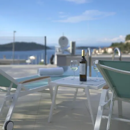 فيلة Luxury Blue