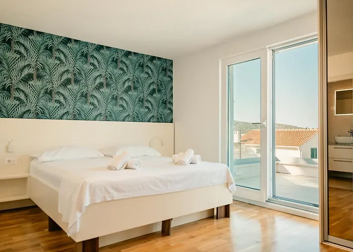Vila Luxury Blue Vis