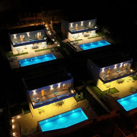 Luxury Blue Villa Vis