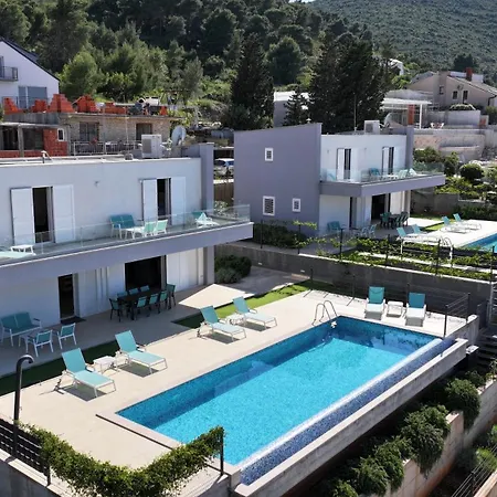 Villa Luxury Blue